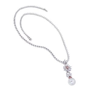 COUTURE LUSH NECKLACE