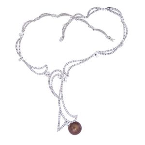 COUTURE ALLURE NECKLACE