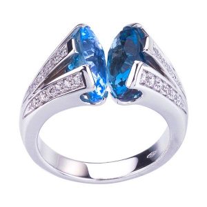 FACCIA A FACCIA RING